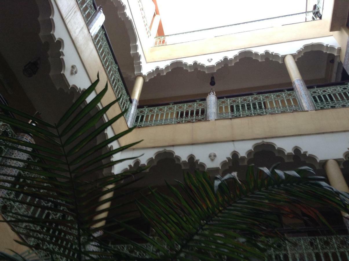 Hotel Faouzi มาร์ราเกช ภายนอก รูปภาพ